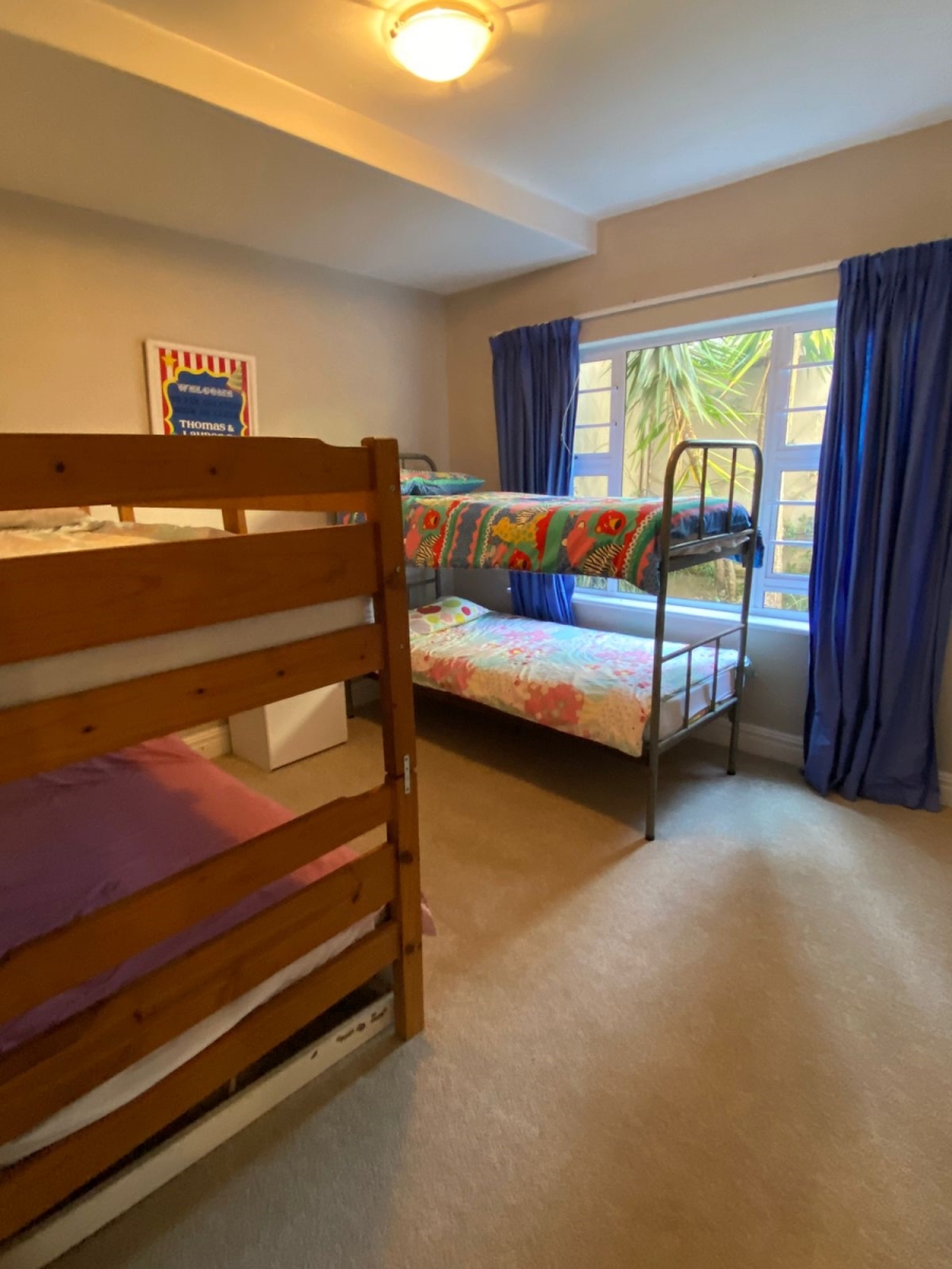 5 Bedroom Property for Sale in Seafield Eastern Cape